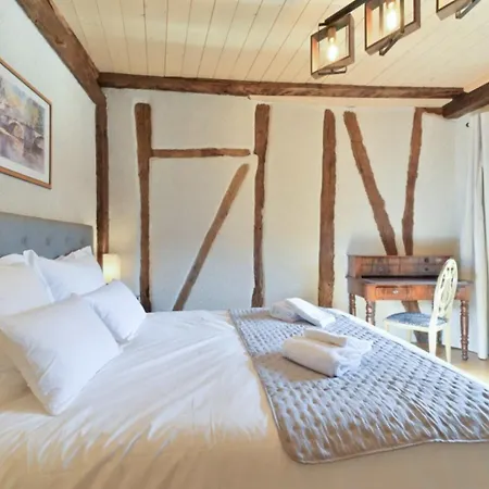 Newly Renovated With Panoramic Landscape View Jacuzzi & Billiard *